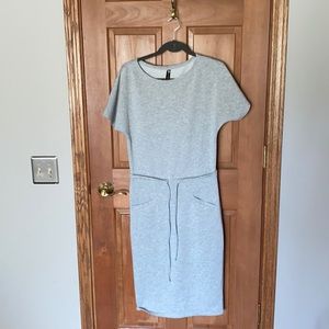 Knee length dress size S